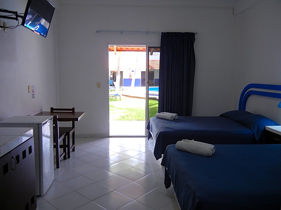 Hotel Plaza Almendros