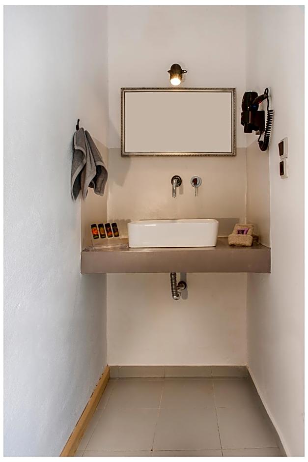 Tree of Life Art Hotel