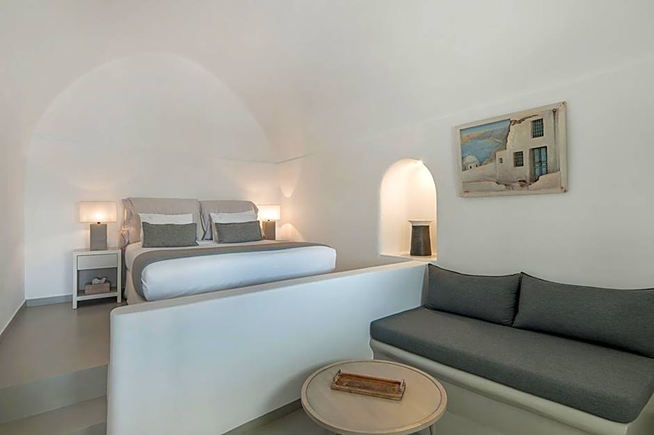 Aqua Luxury Suites Santorini