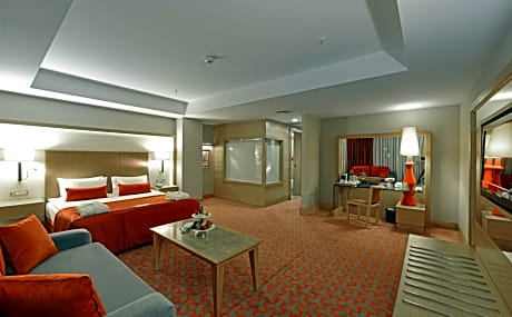 Grand Deluxe Room with Garden View
