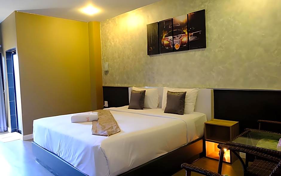 The S Hotel