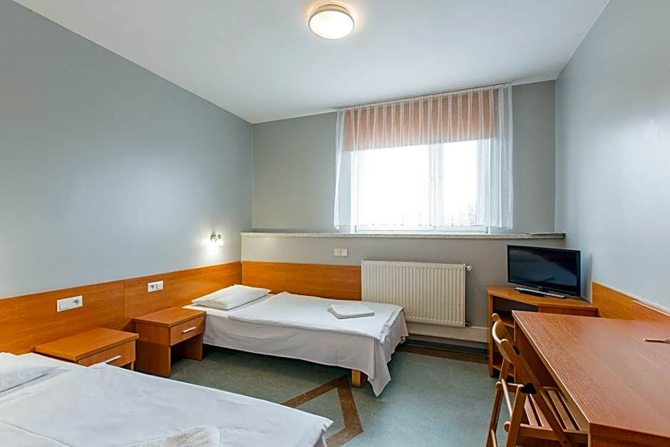 HOTEL ŁABĘDY i Hostel Łabędy