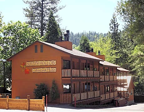 Sleepy Hollow Cabins and Hotel