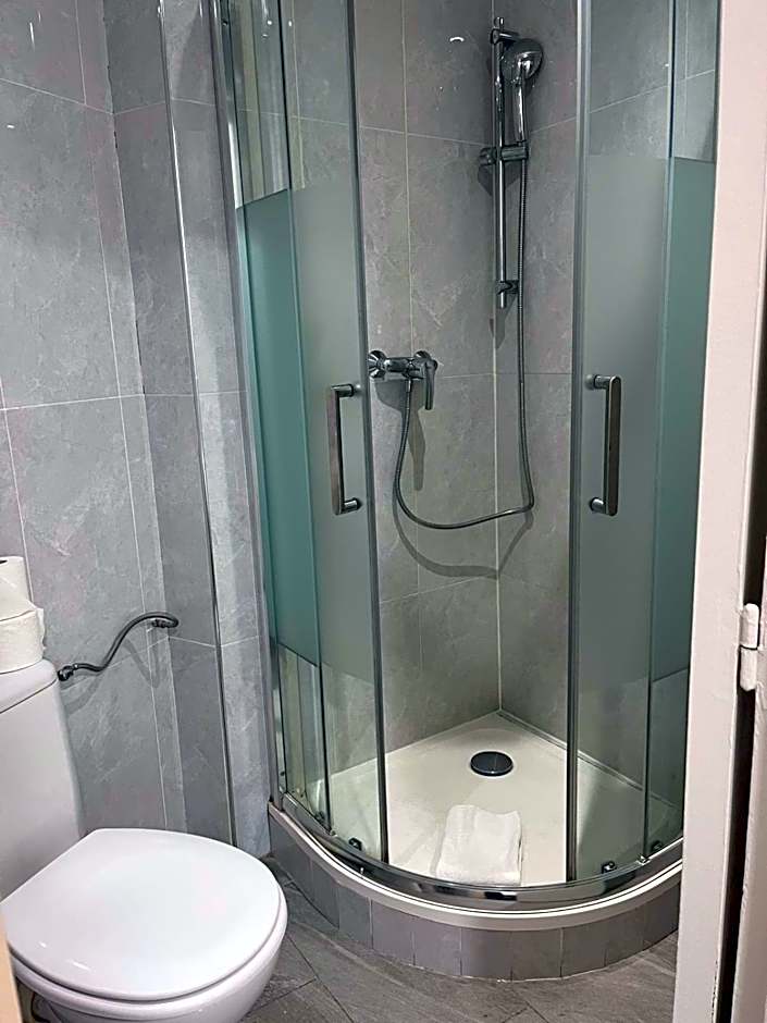 Hipotel Paris Voltaire Bastille