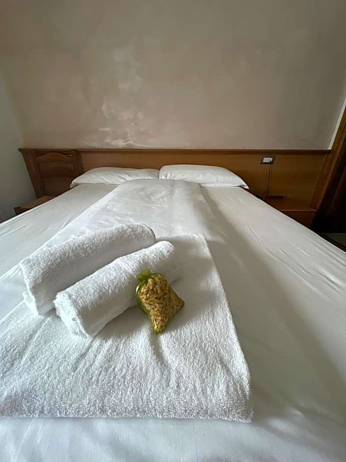 Hotel Diana