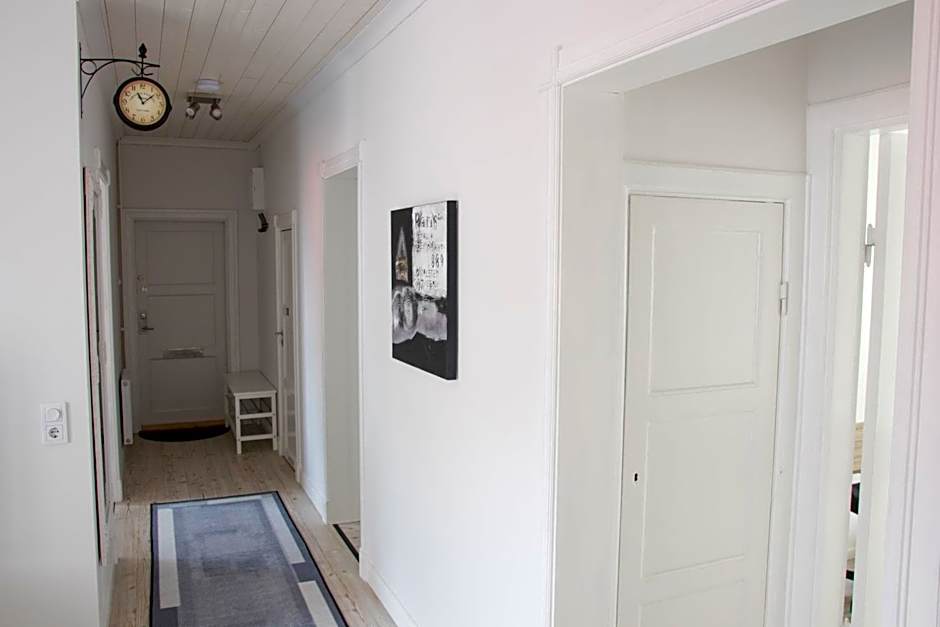 Alyhr Apartments