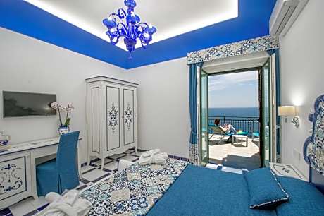 Family Suite with Balcony
