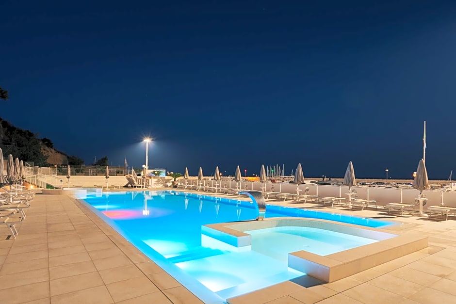 Hotel Scogliera