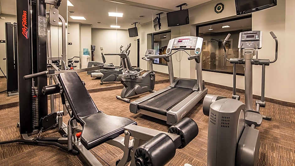 Best Western Plus Guildwood Inn