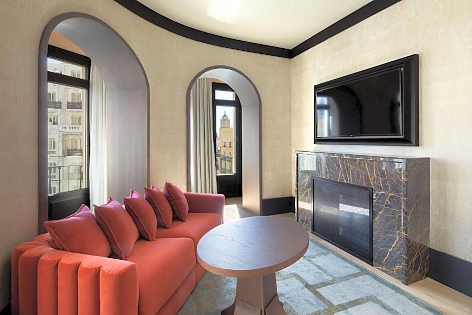 Hotel Montera Madrid, Curio Collection by Hilton