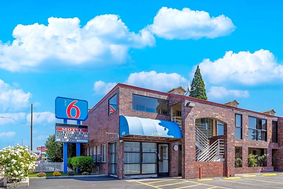 Motel 6-Canby, OR