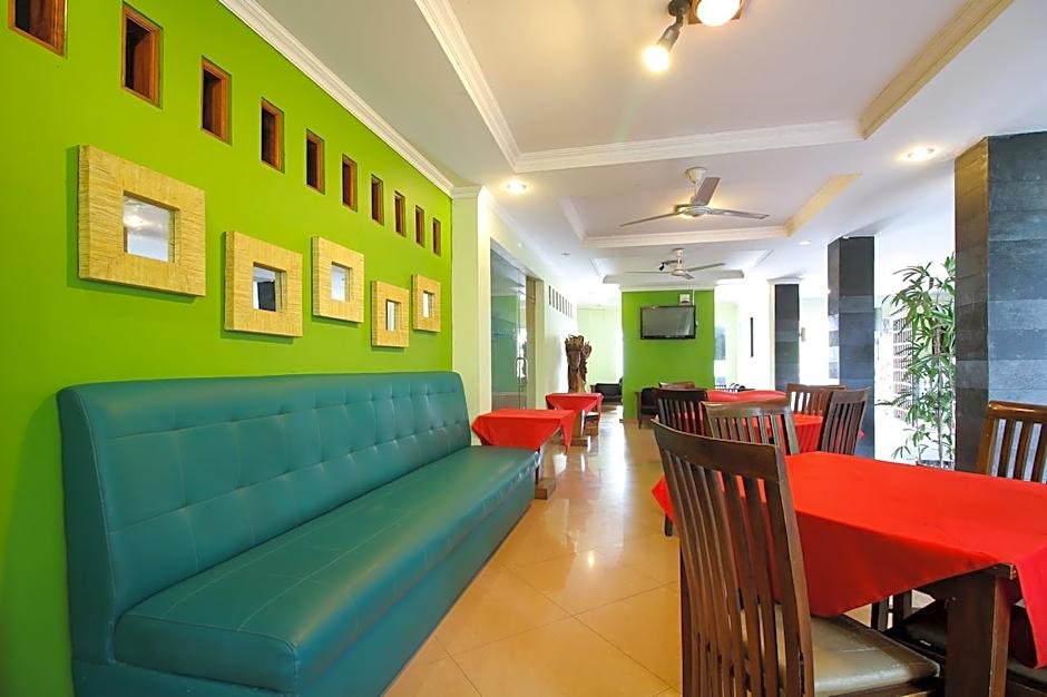RedDoorz Plus @ Taman Siswa 2