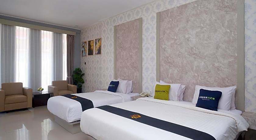 Urbanview Hotel DJ Inn Tegal