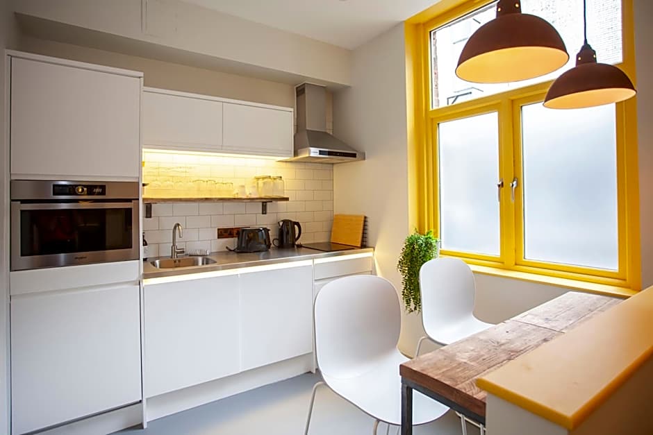 Higgihaus Aparthotel, Clare Street