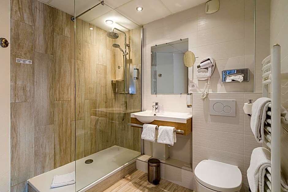 Best Western Hotel Les Bains De Perros-Guirec