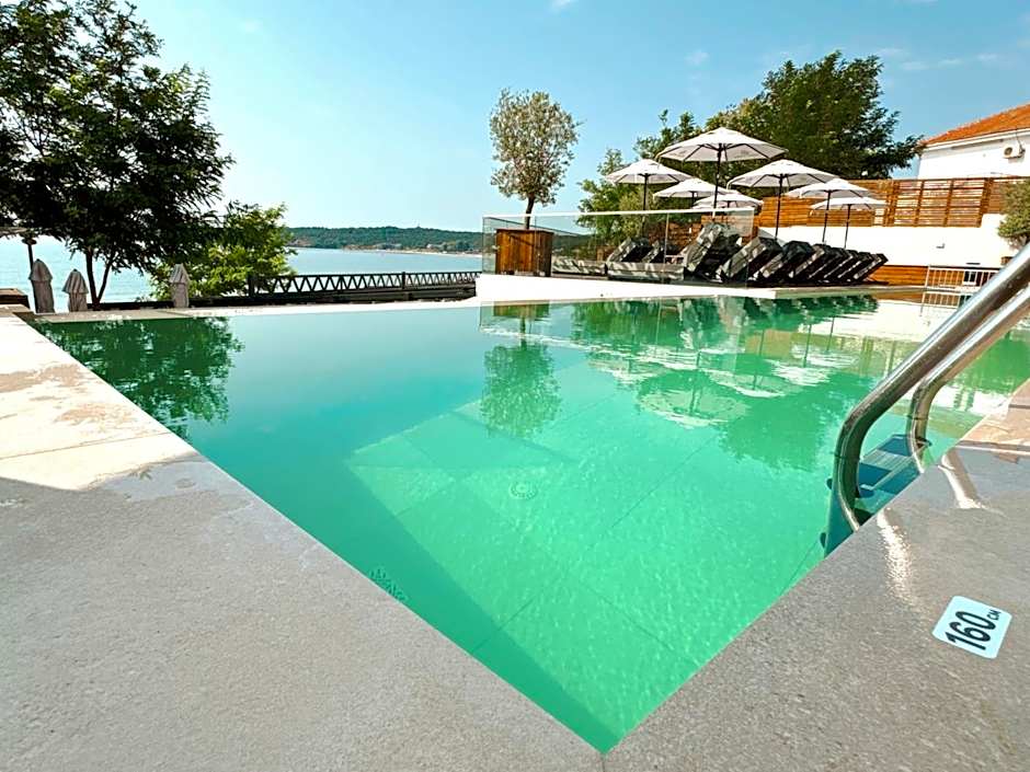 Olive Villas Beach Hotel