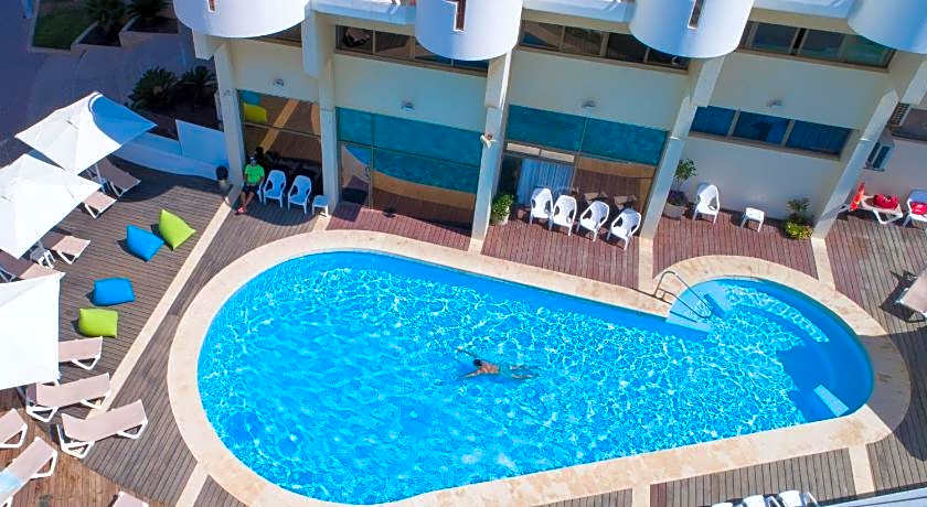 Marine Heights Suites Hotel