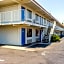 Motel 6-Bakersfield, CA - Convention Center