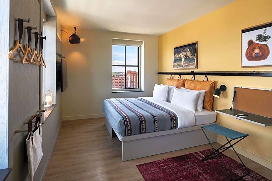 Moxy Springfield Downtown