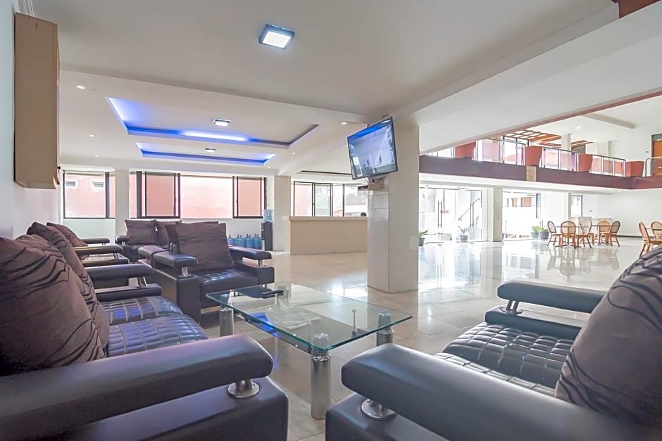 RedDoorz near Sukabumi Station 2