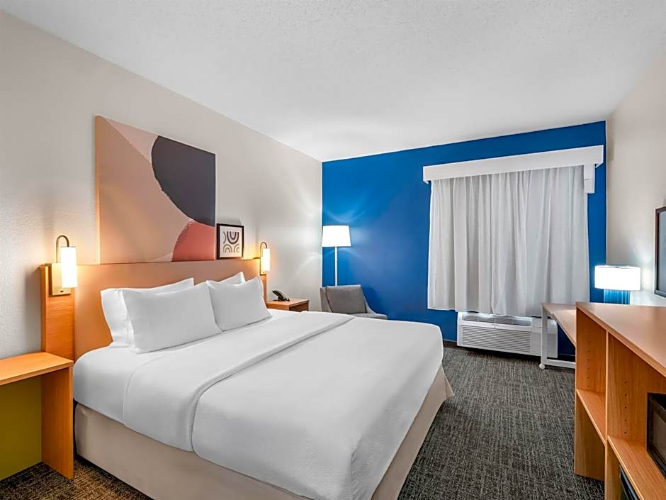 Spark by Hilton Ann Arbor South