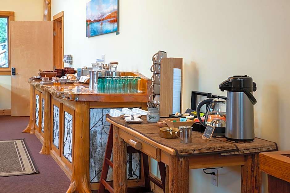 Adirondack Spruce Lodge