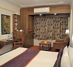 Batra Hotel and Residences