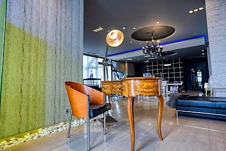 Gallery Art Hotel