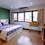 BaanSu Hostel