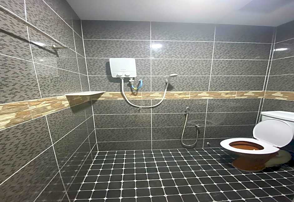 OYO Home 90904 Ray Yan Guesthouse