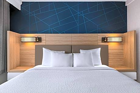 Hospitality Suite, 1 King, Sofa bed