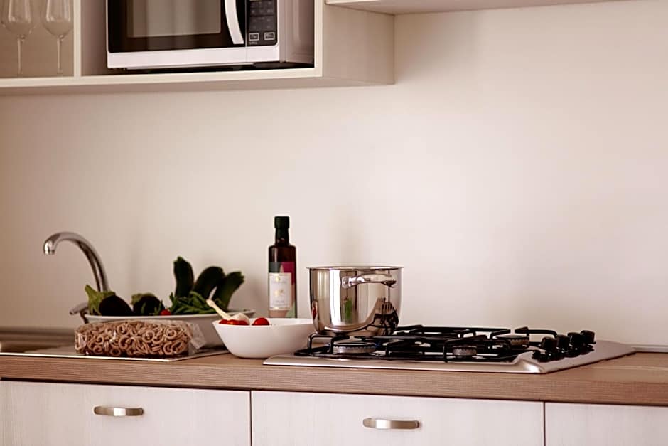 Luna Minoica Suites and Apartments