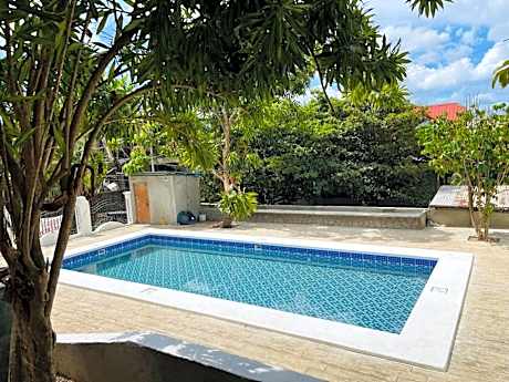 Screaming Gecko Hostel