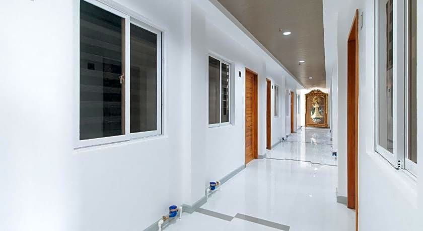 RedDoorz @ St. Catherine Residences Olongapo City
