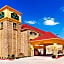 La Quinta Inn & Suites by Wyndham Floresville