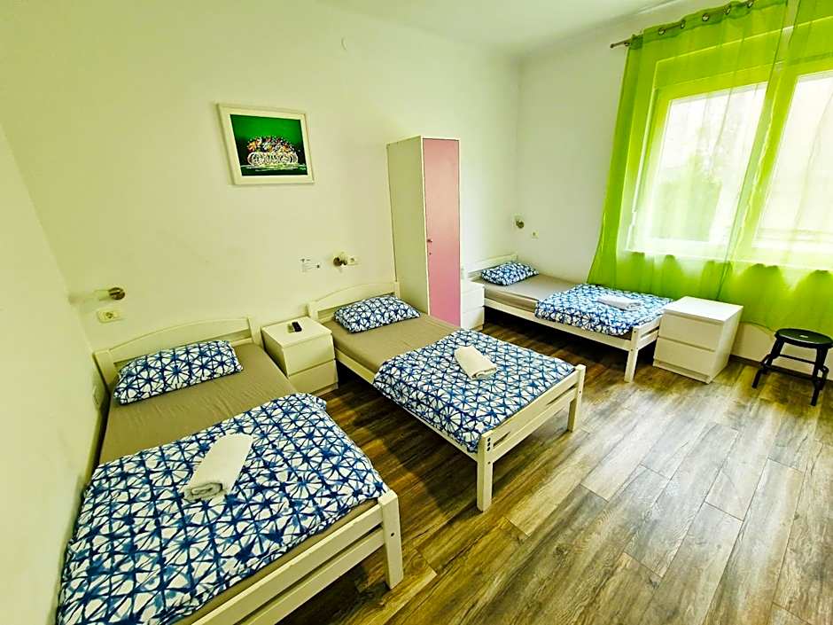 Croparadise Hostel