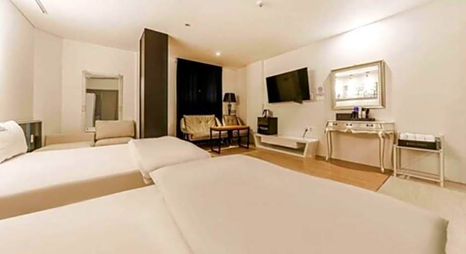 Hotel Insomnia
