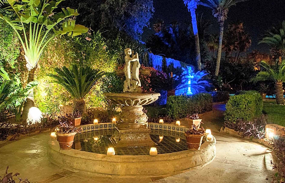 El Encanto Inn & Suites