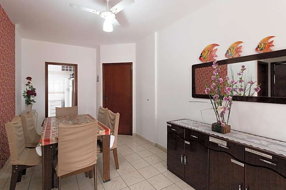 Apto com bela vista a 100m da Praia da Guilhermina