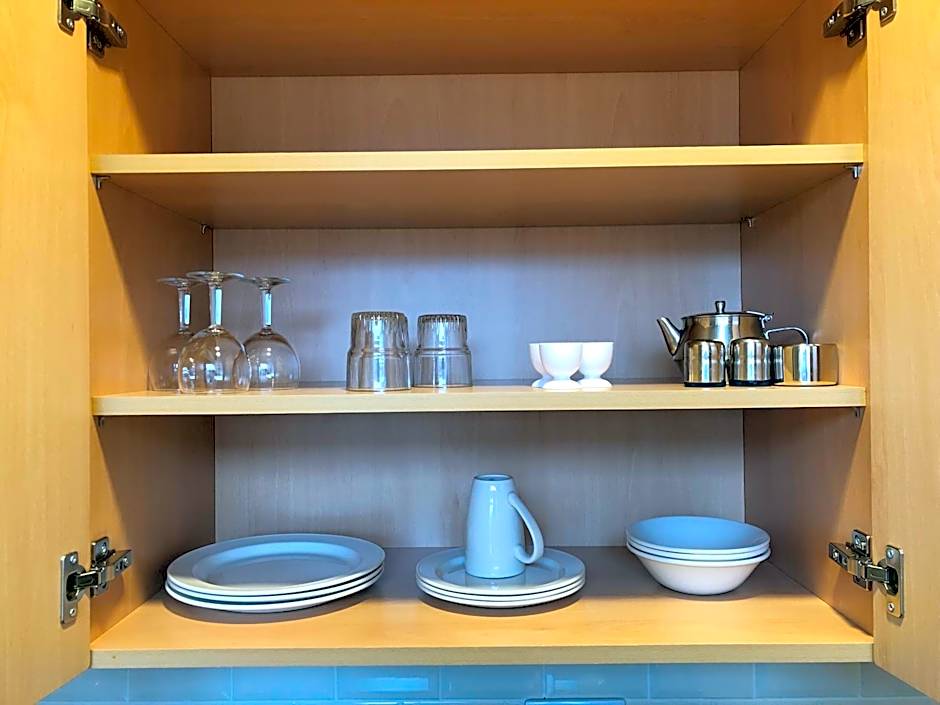 Belmore Court & Motel