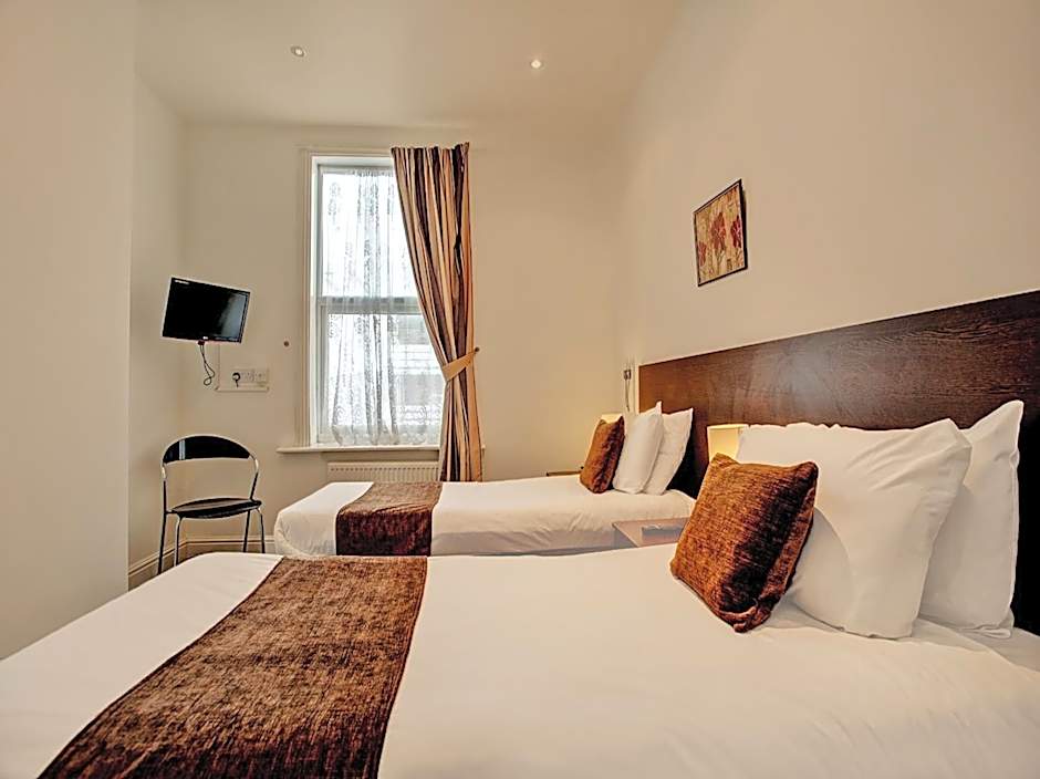 The Waverley Hotel