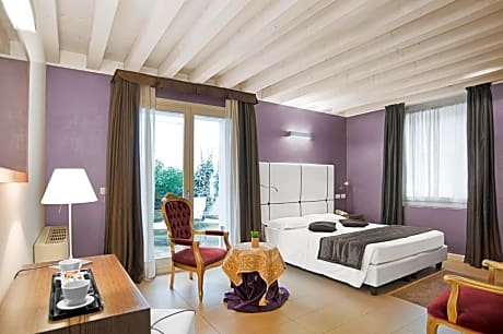 Superior Double Room with Terrace