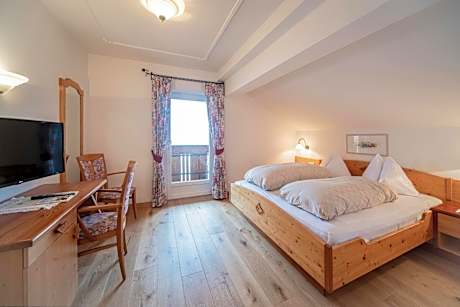 Superior Double Room with Balcony