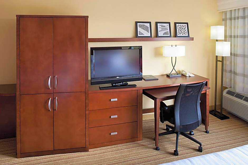 Courtyard by Marriott Harrisonburg