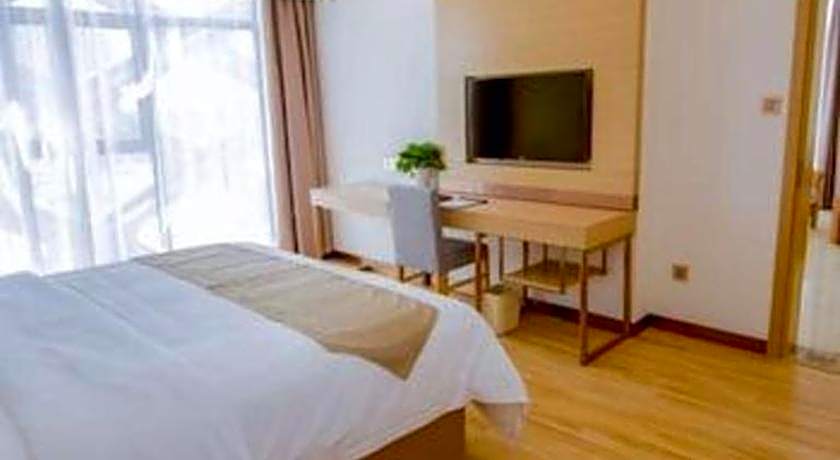 GreenTree Inn Nantong Zhangzhishan Town Deli Plaza Express Hotel