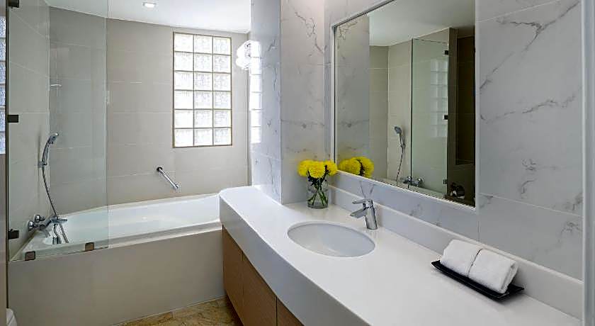 PARKROYAL Suites Bangkok