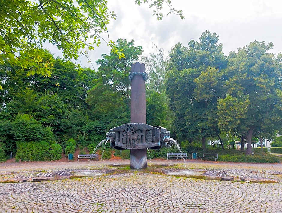 Alembra - Hotel zur Moselbrücke