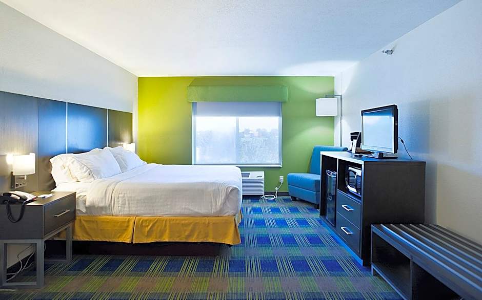Holiday Inn Express Hotel & Suites Vermillion By IHG