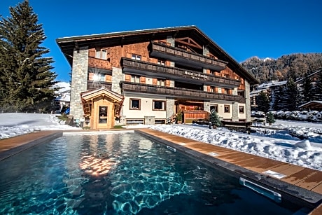 Hotel La Rouja