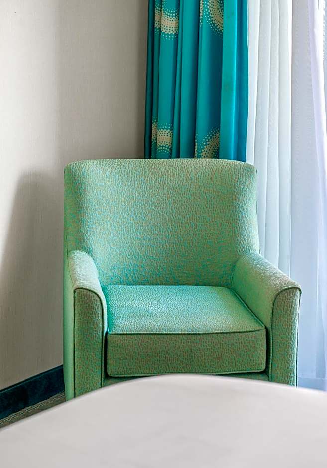 Holiday Inn & Suites Virginia Beach - North Beach By IHG